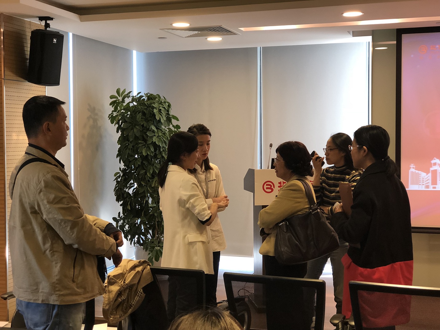 1540435269400196.jpg 305060587384306878.jpg